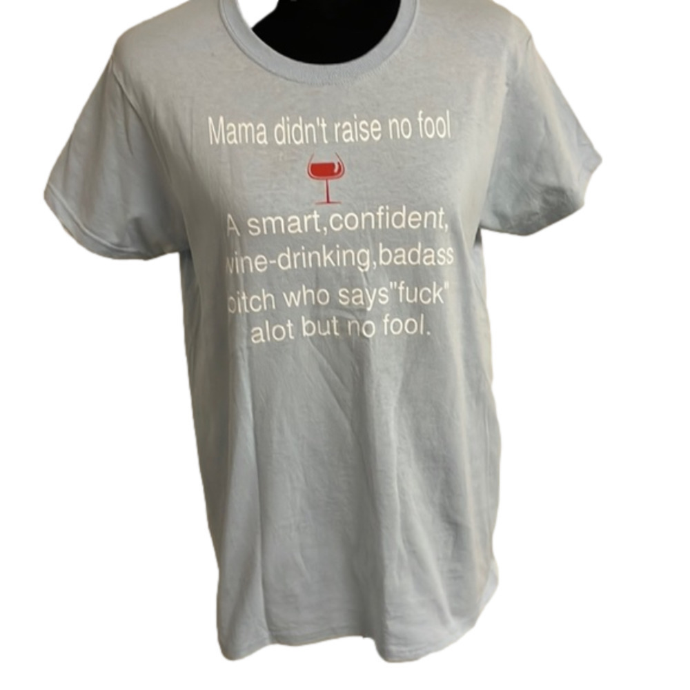 WOMEN’S graphic T-shirt. Size M NWT